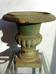 urna-antik-gron-